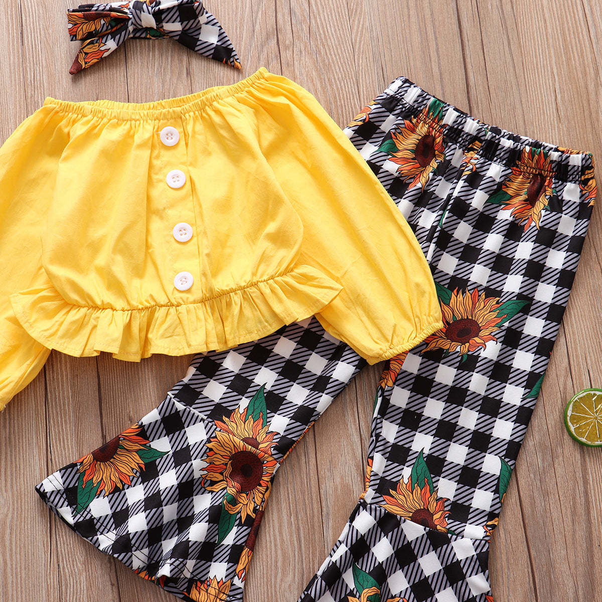 Foreign Trade Childrens Clothing WholesaleAutumn New Style Longsleeved Yellow Blouse  Plaid Sun Flower Trousers Girl Suit 3-piece Set