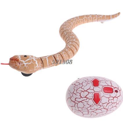 Novelty Remote Control Snake Rattlesnake Animal Trick Terrifying Mischief Toy - Almoni Express